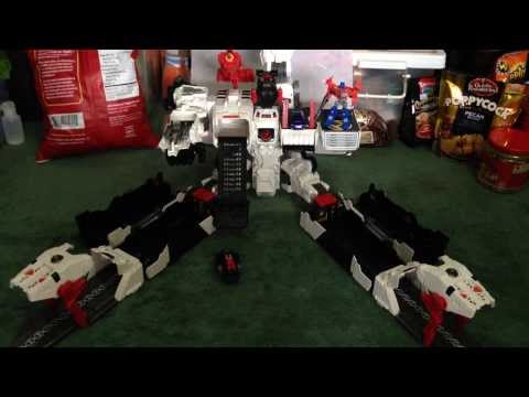 Transformers Generations Titan Metroplex