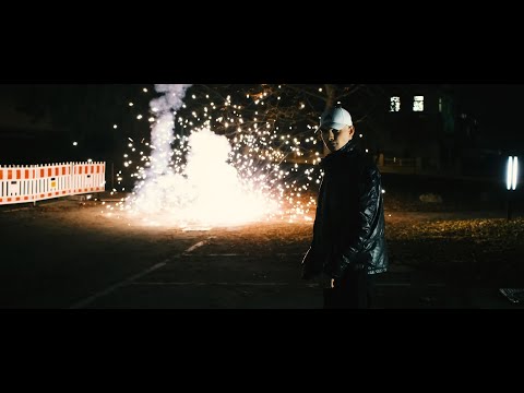 Reikz • Mad World x Vergänglich • [ 𝐨𝐟𝐟𝐢𝐜𝐢𝐚𝐥 𝐕𝐢𝐝𝐞𝐨 ] 𝟒𝐊