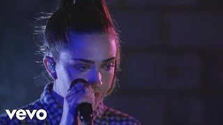 Emilie Nicolas - Pstereo (Stripped Back Session)