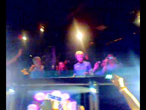 dash berlin   Till the sky falls down Nich Chagall This moment