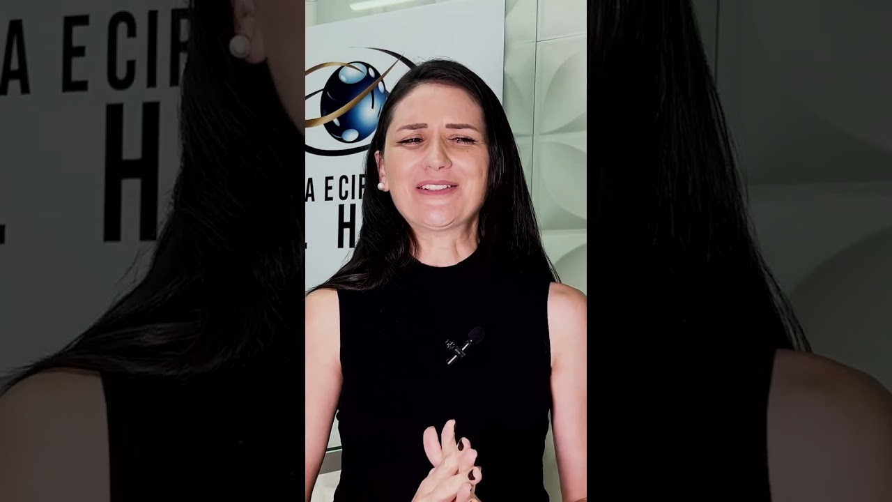 Denisse Abularach-12