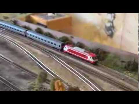 PLASTICO FERROVIARIO CUNIFER : TRENO PASSEGGIERI - BORGO S.DALMAZZO (CN) 7 - 12 - 2013.