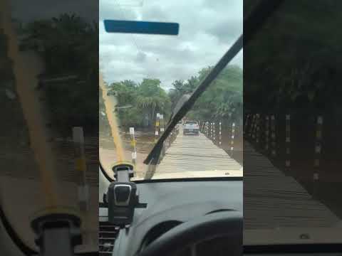 Travessia do rio Paraguaçu-praia da Peruca Nova Redenção -chapada-diamantina-Ba paga se de 10a20R$