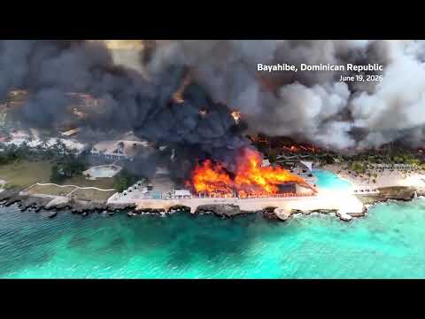 多明尼加海灘度假村驚傳火災！🔥 (Fire tears through Dominican Republic beach resort)