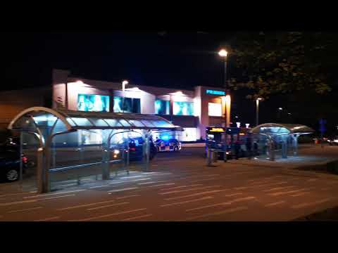 Northants Police Dogs Mondeo Responding to a crowd disorder!