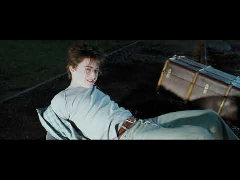 Harry Potter and the Prisoner of Azkaban | The Knight Bus Scene [HD]