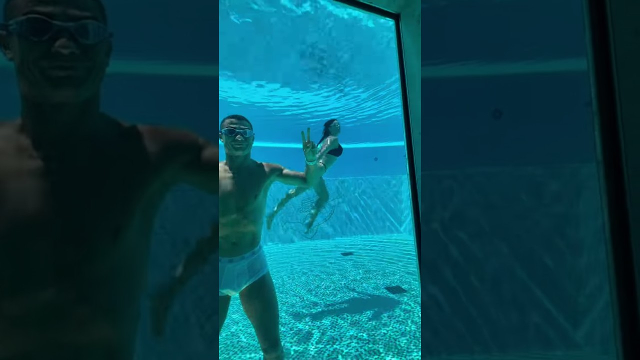 RONALDO SWIMMING 🥽 #explore #trending