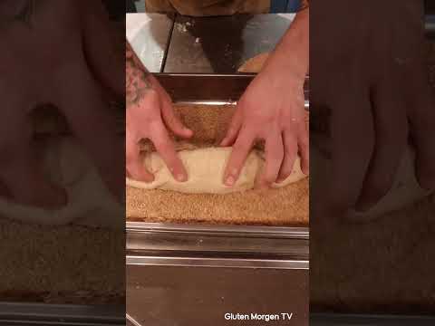 ⁣ Baguetes sem sementes na La Valiente Focacceria! Estamos hipnotizados 🤩⁣