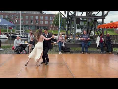 Hernan Hernandez & Maude Andrey - Soñar y Nada Mas - Alfredo De Angelis