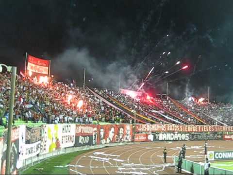 "TIFO Caracas FC vs U. española CSL 03/03/2011- LOS DEMONIOS ROJOS" Barra: Los Demonios Rojos • Club: Caracas