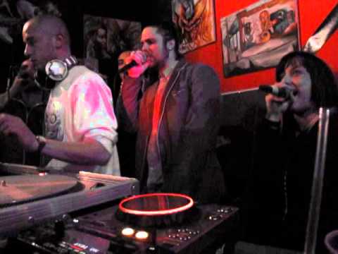 dj WP feat. GSQ "Ventreianca", Boccia MC, Miss Mykela, Lidi Waza cantano "Atmosfera" (2010)