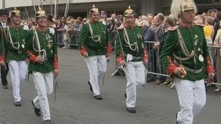 preview picture of video 'Stadtschützenfest Mönchengladbach 2013 - Festumzug und Parade'