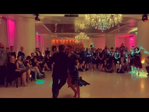  Adrian Veredice  and  Alejandra Hobert  are  dancing  to  the  tango  "  La canción de buenos aires  "  in  2020