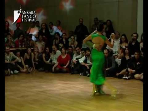 Sebastian Achaval y Roxana Suarez-La Tapera-Vals (Orchestra Sexteto Cristal)