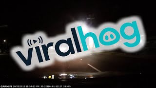 Strange Light Streaks Across Jacksonville Skies || ViralHog