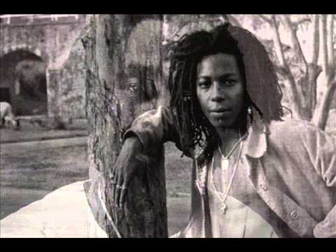 VERNON MAYTONE - DEATH IS A MUST