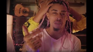Aquelas Coisas Music Video