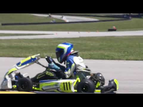 KA100 Sr. Sunday Feature (last 2 laps)