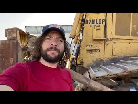 #trucking #Caterpiller #secureloud Pick-up a Caterpillar and secure it to the RGN trailer