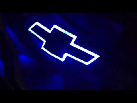 Front lighted bowtie