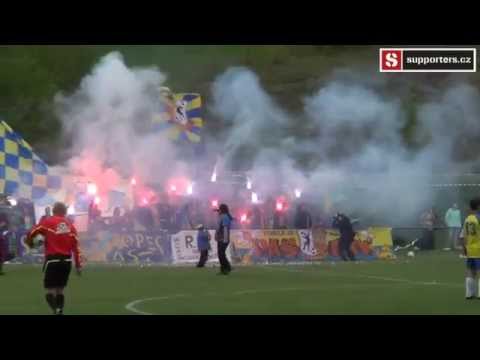 1.FC Neubuz - SK Zlín 1931 (Paseky) - pohled na tribuny v 90 vteřinách