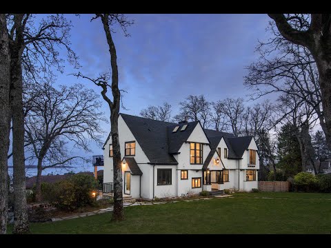 3605 Cadboro Bay | Victoria - The Agency