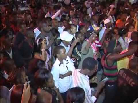 Fally IPUPA En Concert Live a Kin Part9 Ft Fanny J et Ft Mokobe