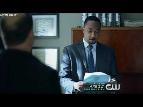 Black Lightning 1x11/Detective Henderson talks to crooked cop/Jefferson reality in a police station