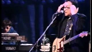 Elvis Costello - Watching The Detectives (live)
