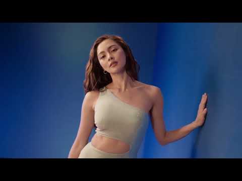 H&M Tropical Essentials Collection | ZALORA /covers Issue No. 31