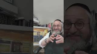 ניצוצות של אש🔥לקראת שבת פרשת ויחי – שבת חזק ה'תשפ"ו (הרב מוטה פראנק) - התמונה מוצגת ישירות מתוך אתר האינטרנט יוטיוב. זכויות היוצרים בתמונה שייכות ליוצרה. קישור קרדיט למקור התוכן נמצא בתוך דף הסרטון