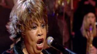 Dave Swift on Bass with Jools Holland backing Mavis Staples &quot;I&#39;ll Take You There&quot;