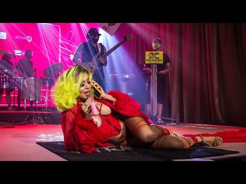 A Travestis - Sento Pro Moço Do Gás (Ao Vivo no Favela Sounds)
