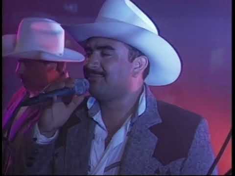 "Y Que Me Importa" Conjunto Primavera VIDEO