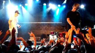 Bars and melody in Barcelona 2016. Turn it up