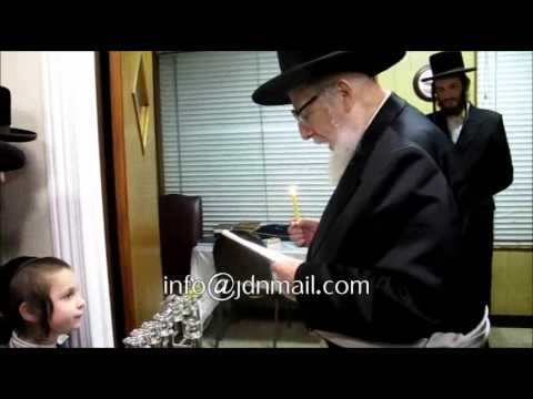 Chanukah 5774 With Bluzev Rebbe