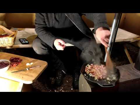 Bohnen im Tentipi - Ein leckeres Abendessen auf dem Zeltofen - Jurtenland