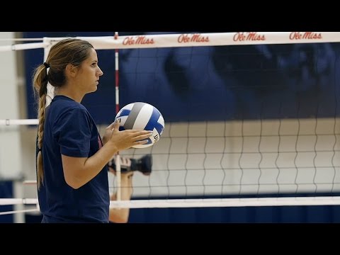 本賽季。密西西比大學排球賽--第一天（2015） (The Season: Ole Miss Volleyball - Day One (2015))