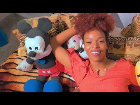 Tema: CALIENTE: Cantautor: Omar F. Chocolate León Garzón ( SGAE )(ONDA) Ft. Sexy Girl