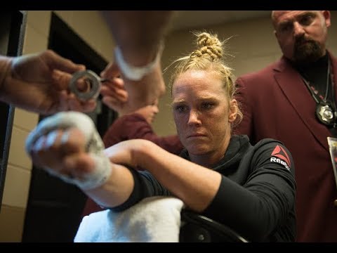 UFC 219 - Holly Holm: "É possível vencer Cris Cyborg"