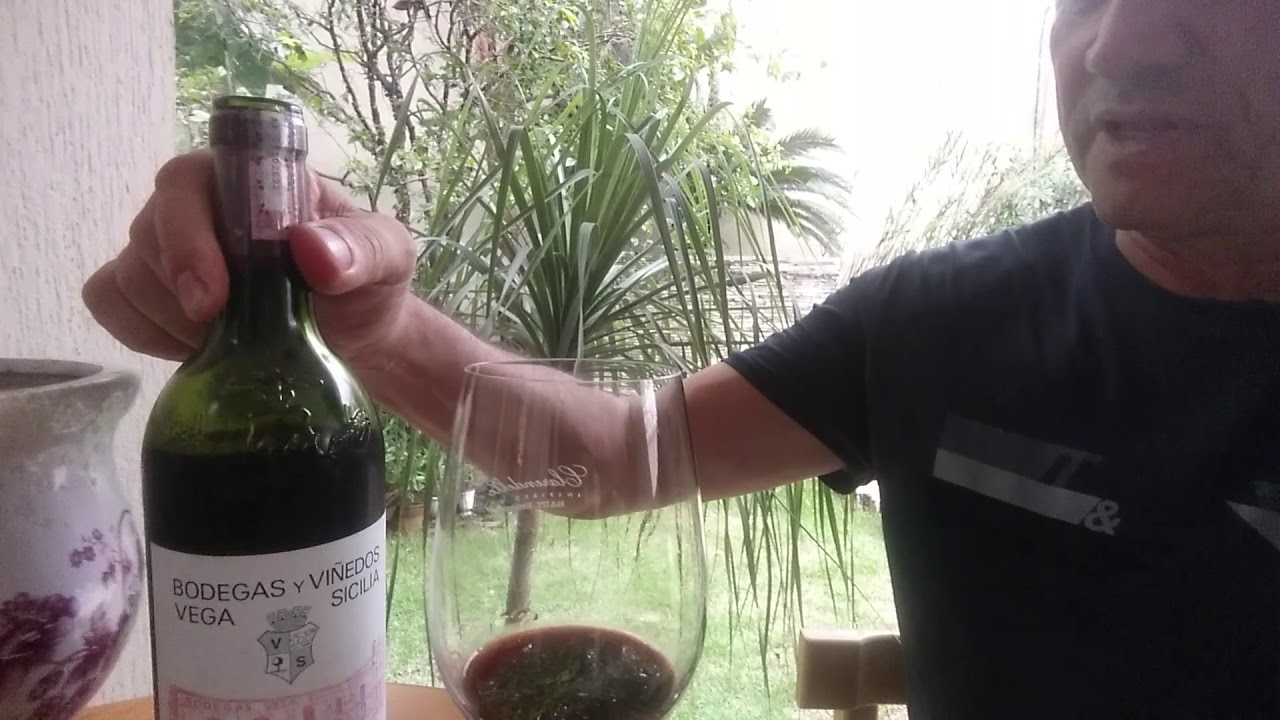Watch Vega Sicilia Valbuena 5 ano 2005. Bottle n. 1.123 RP 97 Perfection red wine ! Now Vega Sicilia Valbuena 5 ano 2005. Bottle n. 1.123 RP 97 Perfection red wine !