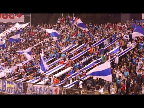 "Por estos colores  matar o morir -LOS CRUZADOS" Barra: Los Cruzados • Club: Universidad Católica