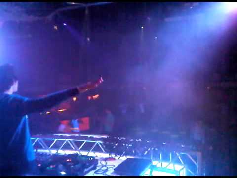 Duruz plays Neilio & Omegatypez - Streamrocker @ hardheid