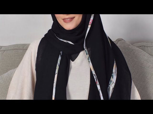 طرحة بوال أسود مع خطين قماش مشجر