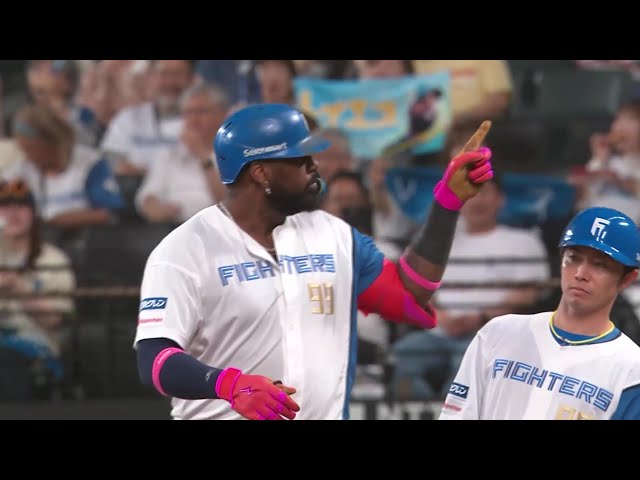 【1回裏】初回から先制!! ファイターズ・レイエス 頼れる4番がレフトへタイムリーヒットを放つ!! 2025年6月10日 北海道日本ハムファイターズ 対 東京ヤクルトスワローズ