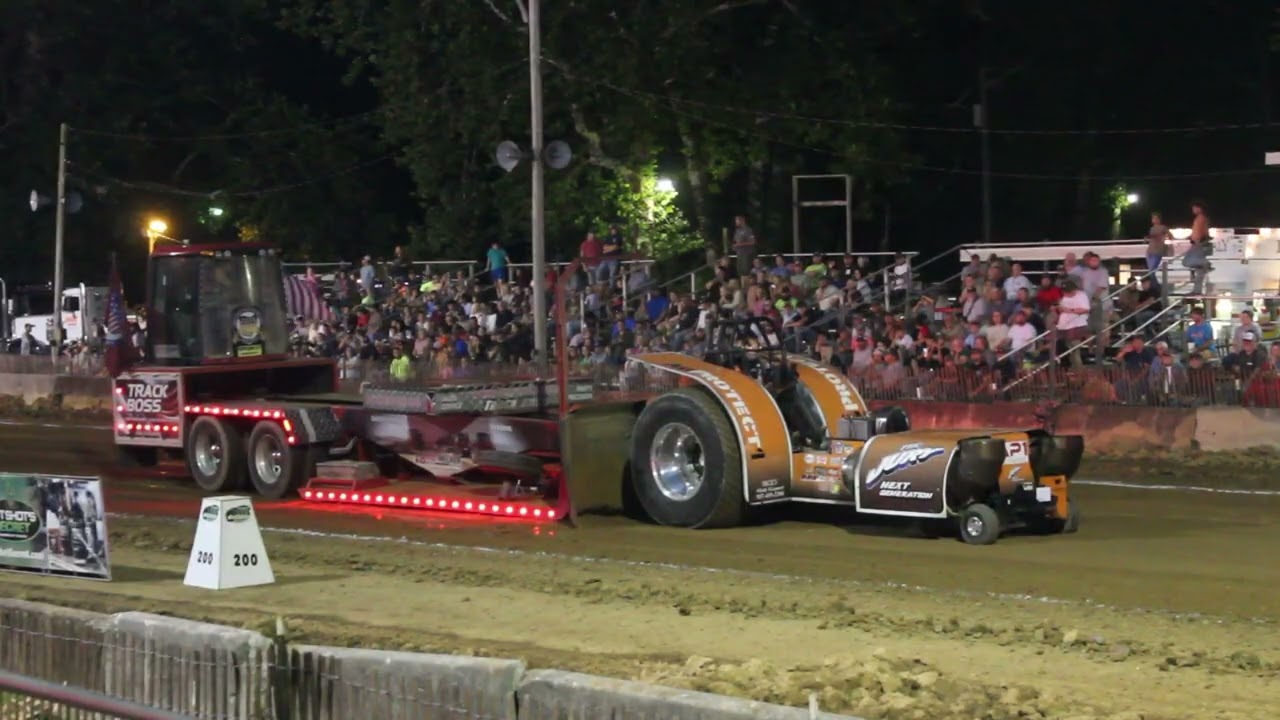 Modified Tractor Pulls at Gallia County Jr Fair 2025