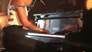 Alicia Keys - Doesn&#39;t Mean Anything - MTV Live HD