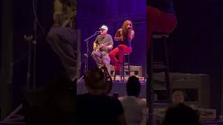 Mickey Guyton singing Pretty little Mustang (live)