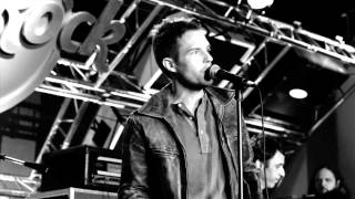 Best Buy Exclusive Brandon Flowers on Flamingo [HQ]
