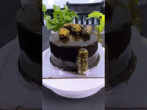 customized Dark Chocolate Cake with Bounty🤎✨